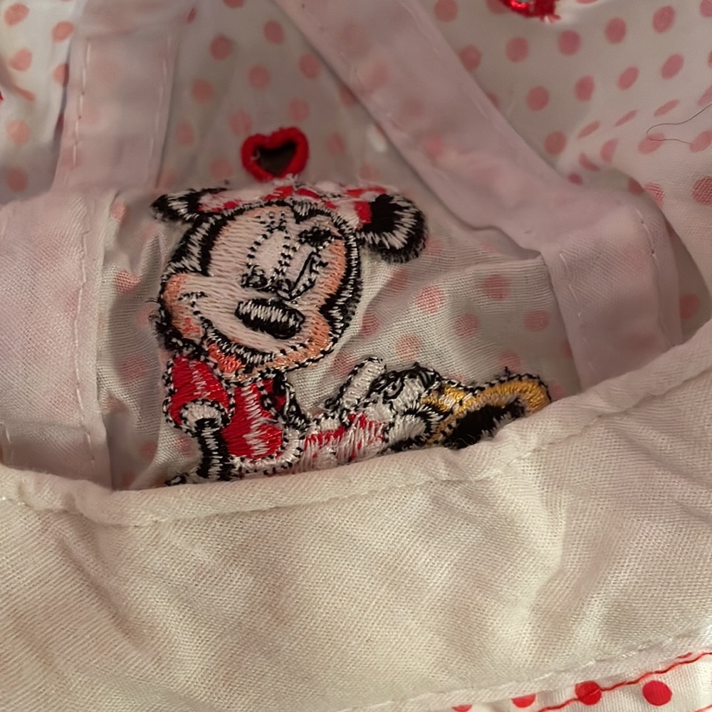 Disney child’s hat. - Picture 8 of 10